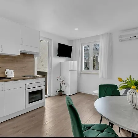 Kjara I Ivan Apartamento Makarska