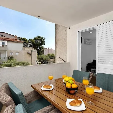 Kjara I Ivan Μακάρσκα