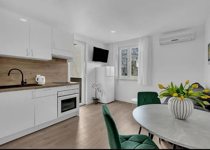 Kjara I Ivan Apartamento Makarska