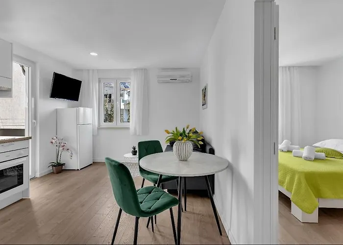 Kjara I Ivan Apartamento Makarska